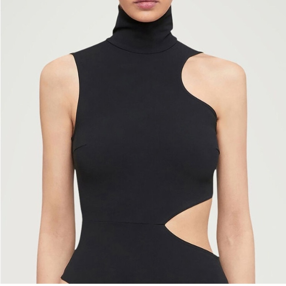 NWT WOLFORD High neck cut-out bodysuit BODY IN BLACK